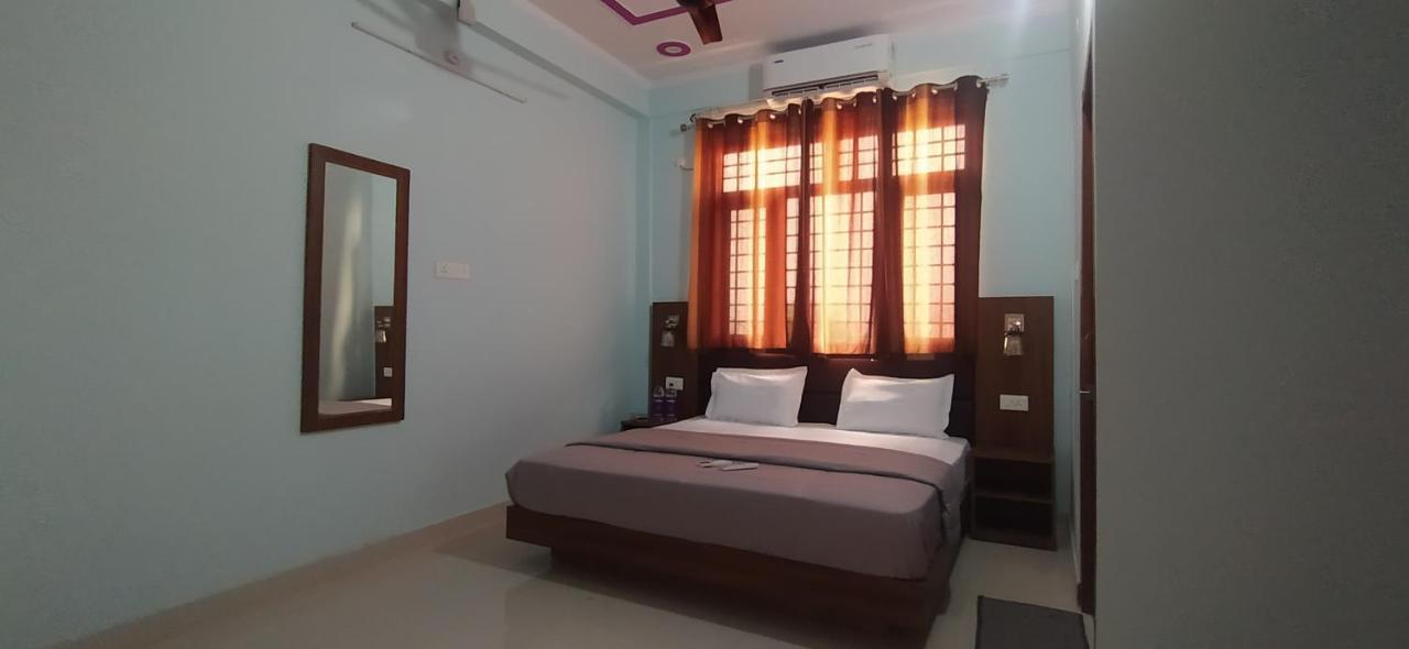 Hotel Comfort Inn Homestay Dehradun Exterior foto